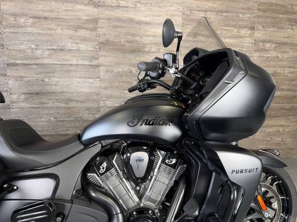 2023 Indian, schwarz, Import USA — Foto 7 z 12