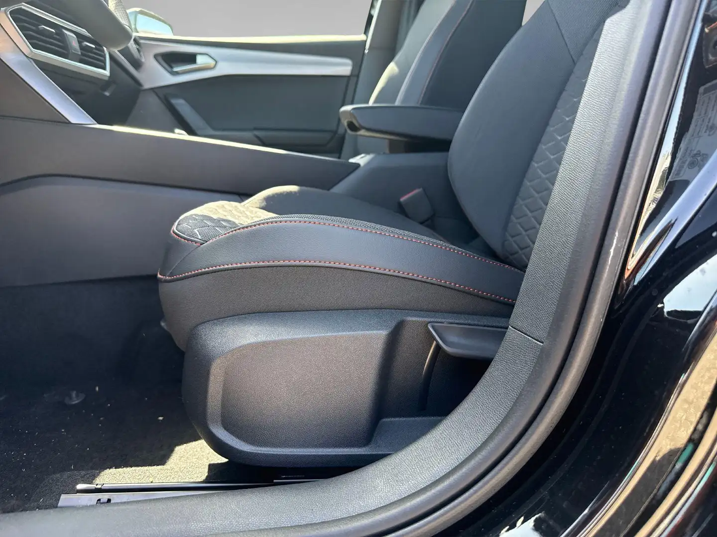 2026 Seat Leon, 1 km, Niederlande — Foto 10 z 12
