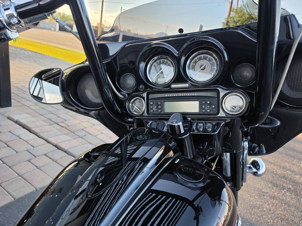 2011 Harley-Davidson, Import USA — Foto 5 z 6