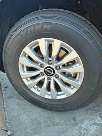 Nissan Armada OE 18” Wheels + Tires + TPMS – 265/70R18 – 5K Miles, Import USA — Foto 11 z 11