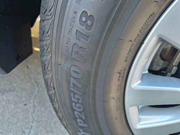 Nissan Armada OE 18” Wheels + Tires + TPMS – 265/70R18 – 5K Miles, Import USA — Foto 8 z 11