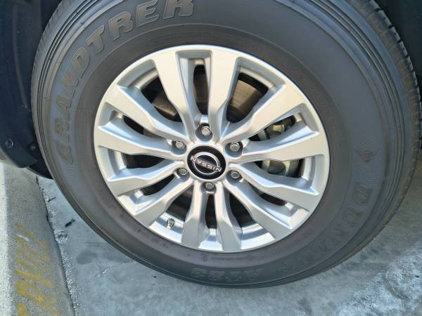 Nissan Armada OE 18” Wheels + Tires + TPMS – 265/70R18 – 5K Miles, Import USA — Foto 9 z 11