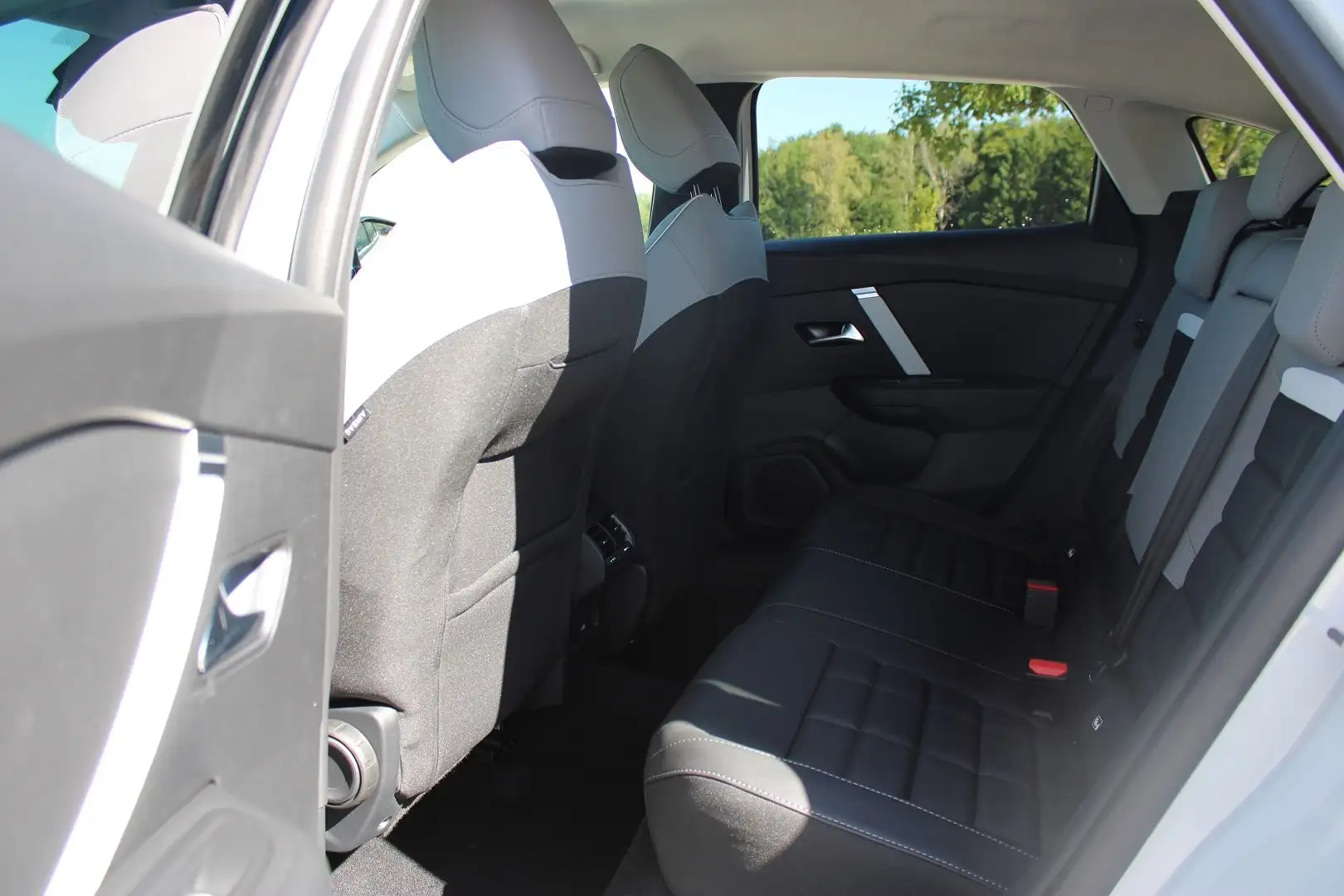 2026 Citroen C4, 2 km, Frankreich — Foto 9 z 12