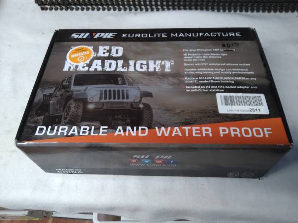 Jeep Wrangler 4 dr Fabric top nový OE w/top hard ware OTHER ITEMS, Import USA — Foto 12 z 12