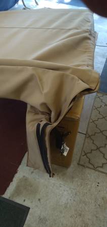 Jeep Wrangler 4 dr Fabric top nový OE w/top hard ware OTHER ITEMS, Import USA — Foto 3 z 12