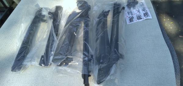 Jeep Wrangler 4 dr Fabric top nový OE w/top hard ware OTHER ITEMS, Import USA — Foto 9 z 12
