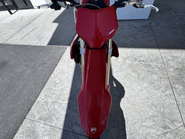 2026 Ducati, Import USA — Foto 11 z 12