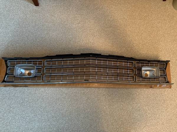 NOS 1973-1974 Plymouth Valiant Duster Chrome Grill Grille Mopar P/N 3691638, Import USA — Foto 2 z 4