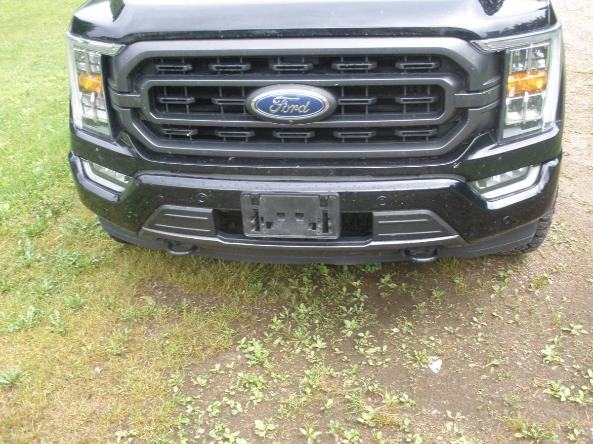 OE 2021 F150 přední nárazník, Import USA — Foto 1