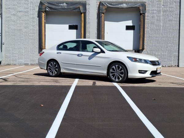 GAS SAVER 2015 Honda accord sport k24 2.4 4 cylinder auto, Import USA — Foto 1
