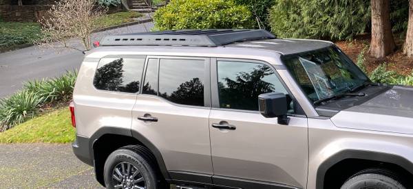 Toyota Land Cruiser 250 OE Roof Rack, Import USA — Foto 1