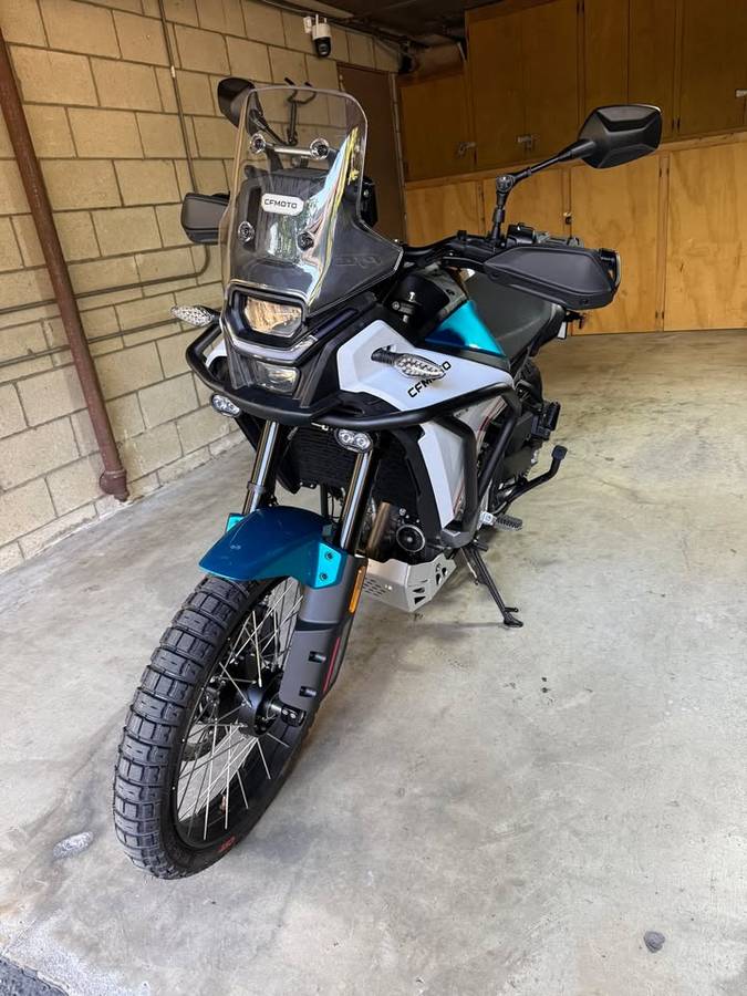 2025 CFMOTO, Import USA — Foto 2 z 6