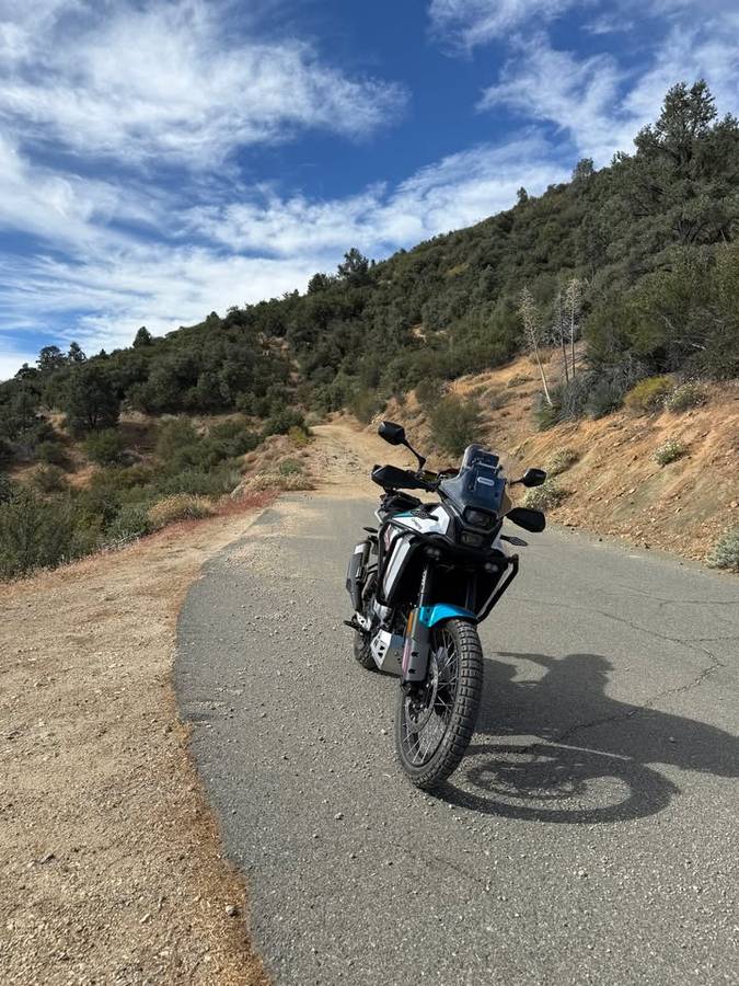 2025 CFMOTO, Import USA — Foto 4 z 6
