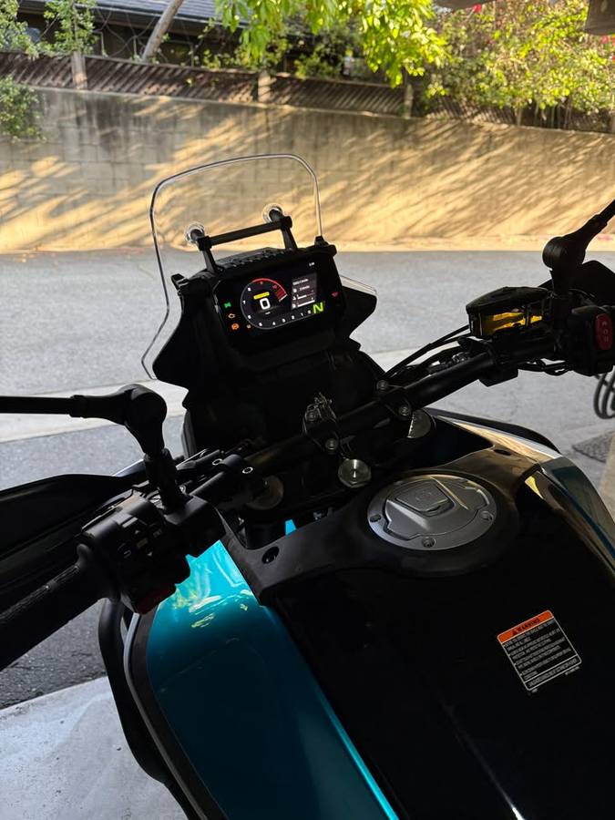 2025 CFMOTO, Import USA — Foto 5 z 6