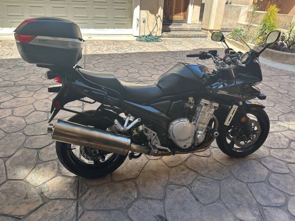 2008 Suzuki, Import USA — Foto 2 z 9