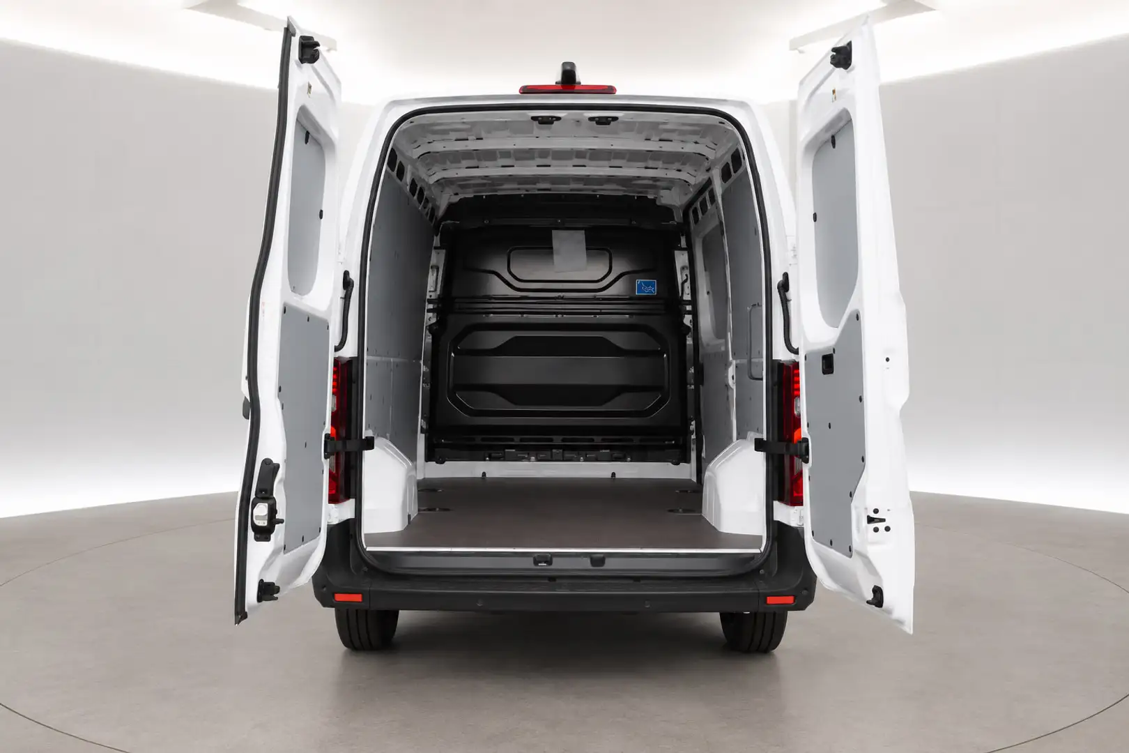 2026 Renault Master, 2 km, Niederlande — Foto 3 z 5
