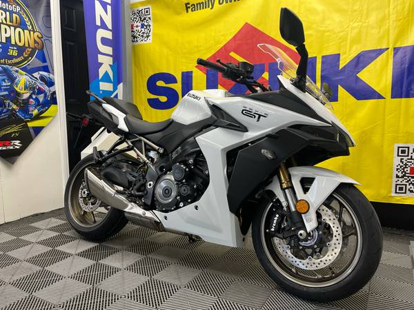 2026 Suzuki, Import USA — Foto 3 z 12