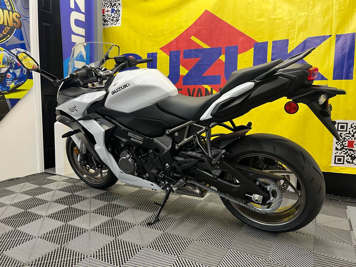 2026 Suzuki, Import USA — Foto 6 z 12