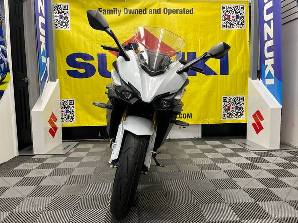 2026 Suzuki, Import USA — Foto 7 z 12
