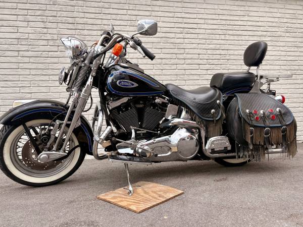 1998 Harley-Davidson, Import USA — Foto 2 z 12