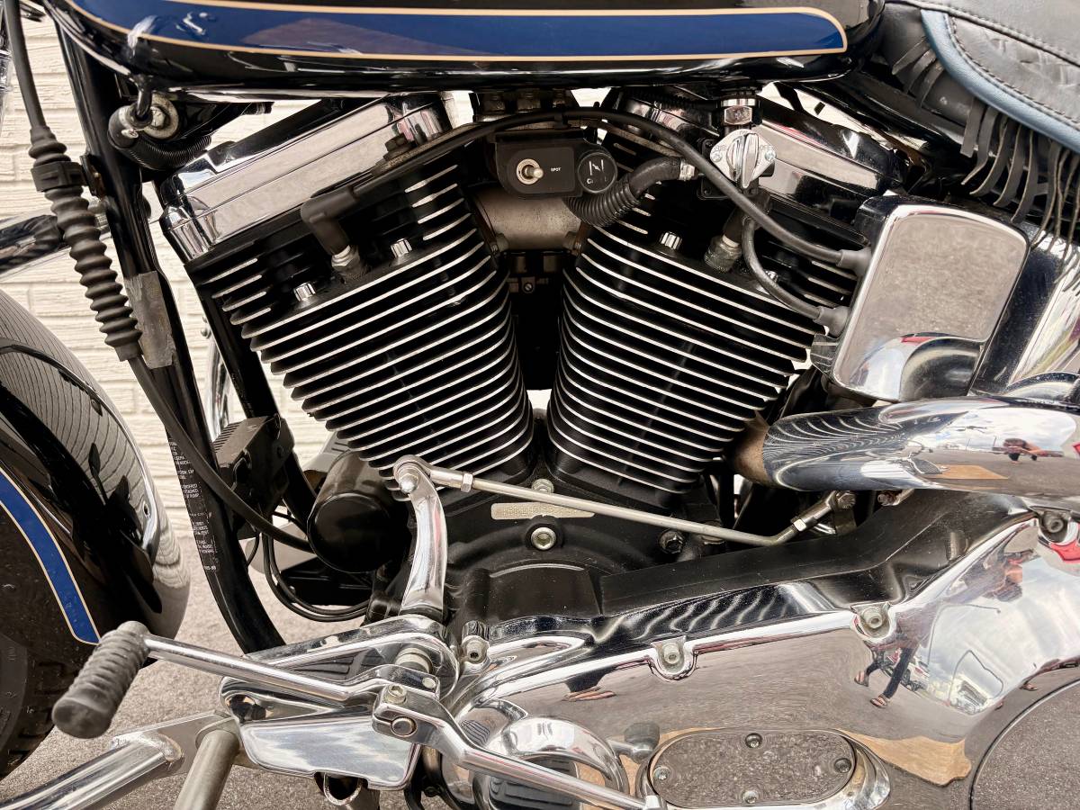 1998 Harley-Davidson, Import USA — Foto 4 z 12