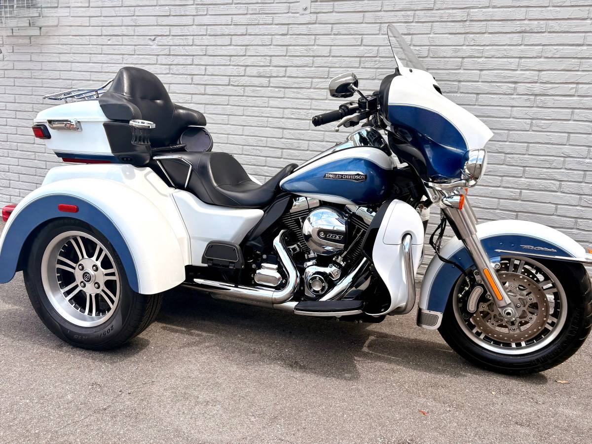 2015 Harley-Davidson, Import USA — Foto 12 z 12