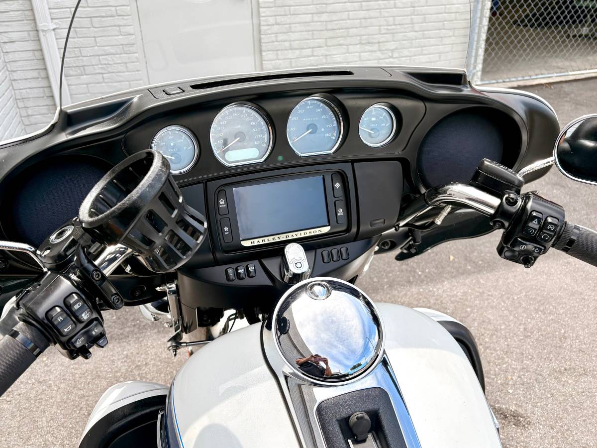 2015 Harley-Davidson, Import USA — Foto 3 z 12