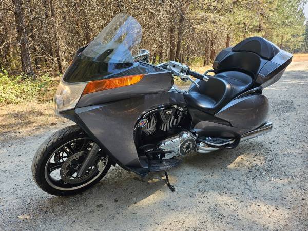 2008 Victory, Import USA — Foto 6 z 12