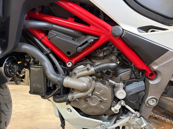 2016 Ducati, Import USA — Foto 10 z 12