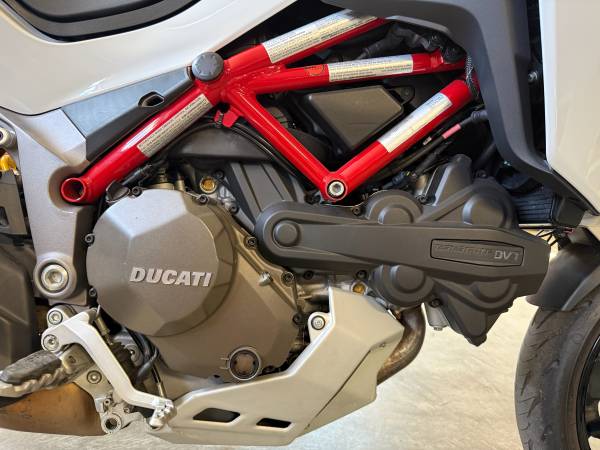 2016 Ducati, Import USA — Foto 11 z 12