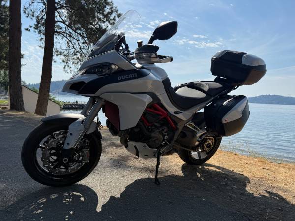 2016 Ducati, Import USA — Foto 2 z 12