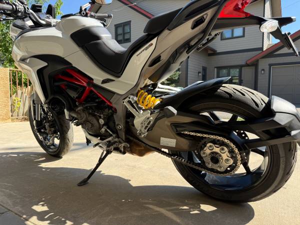 2016 Ducati, Import USA — Foto 9 z 12