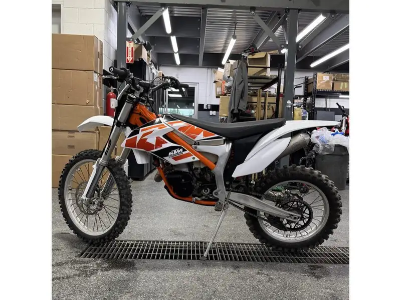 2015 KTM Freeride E, Import Kanada — Foto 5 z 11