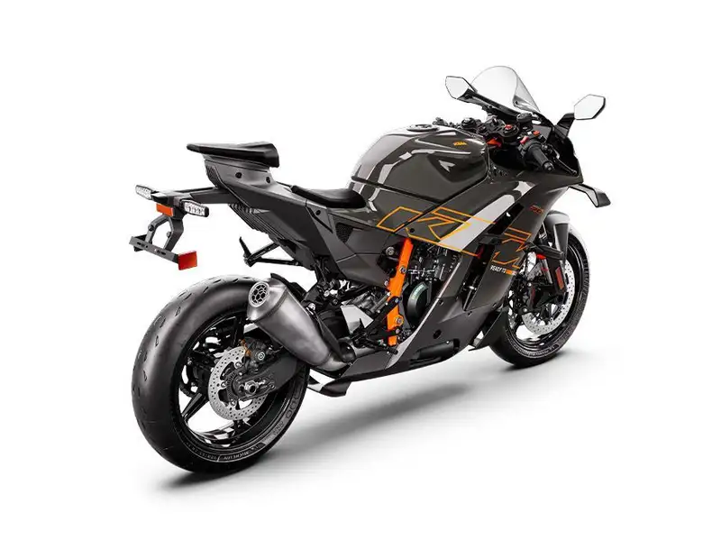2026 KTM RC, schwarz, Import Kanada — Foto 3 z 8