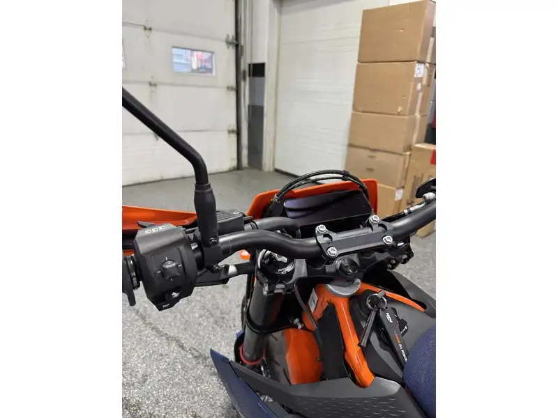 2026 KTM Unspecified, orange, Import Kanada — Foto 11 z 12