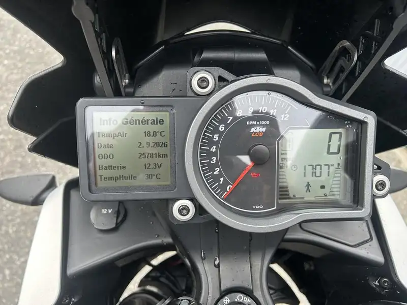 2015 KTM Unspecified, schwarz, Import Kanada — Foto 11 z 11