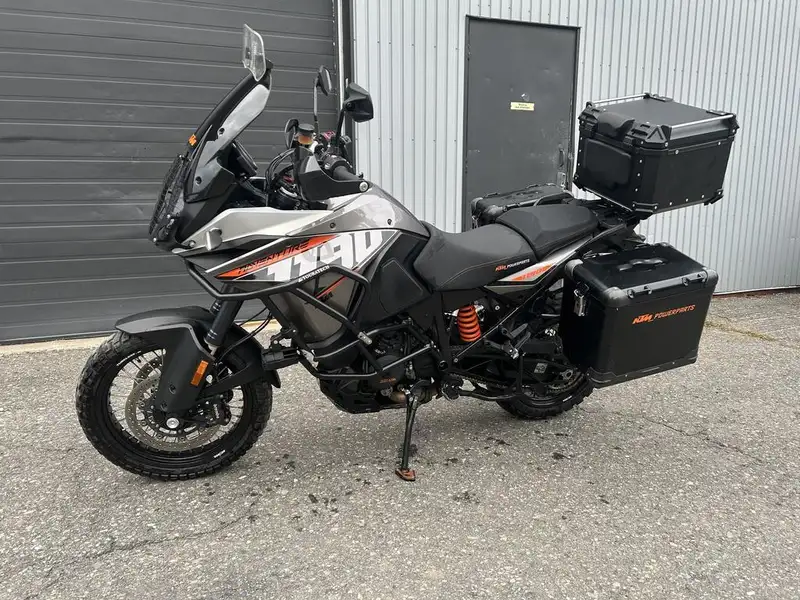2015 KTM Unspecified, schwarz, Import Kanada — Foto 2 z 11