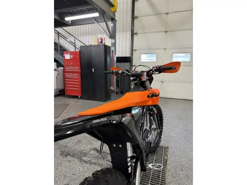 2027 KTM Unspecified, orange, Import Kanada — Foto 9 z 11
