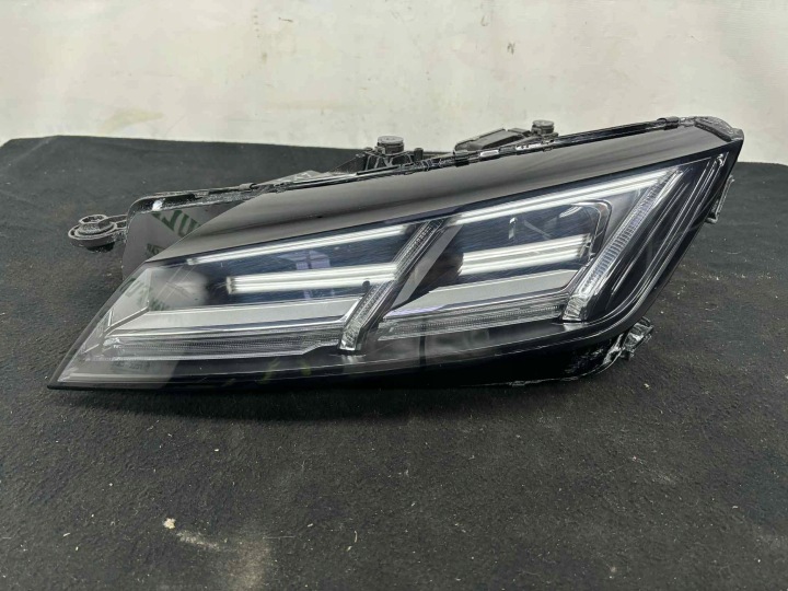 Audi Tt 8s0 FULL LED levá světlomet 8s0941033d levý, Auf Lager in der EU — Foto 1