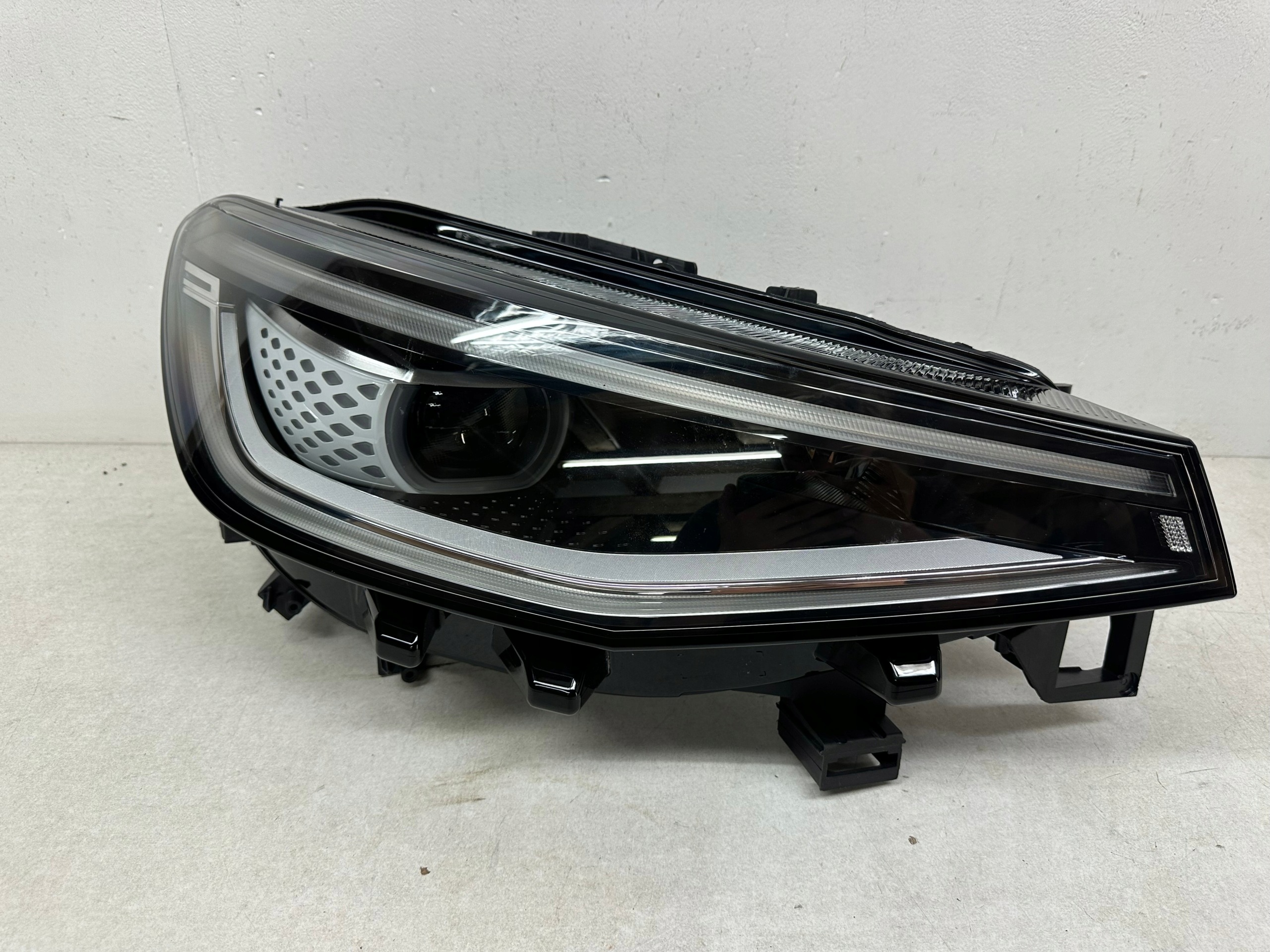 světlomet komplet levý i pravý přední VW Volkswagen Id.4 Id4 FULL LED Matrix Iq Light nové, Auf Lager in der EU — Foto 2 z 15