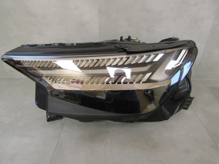 světlomet přední Audi Q4 E-tron E Tron FULL LED Matrix 21- levá 89a941035, Auf Lager in der EU — Foto 1