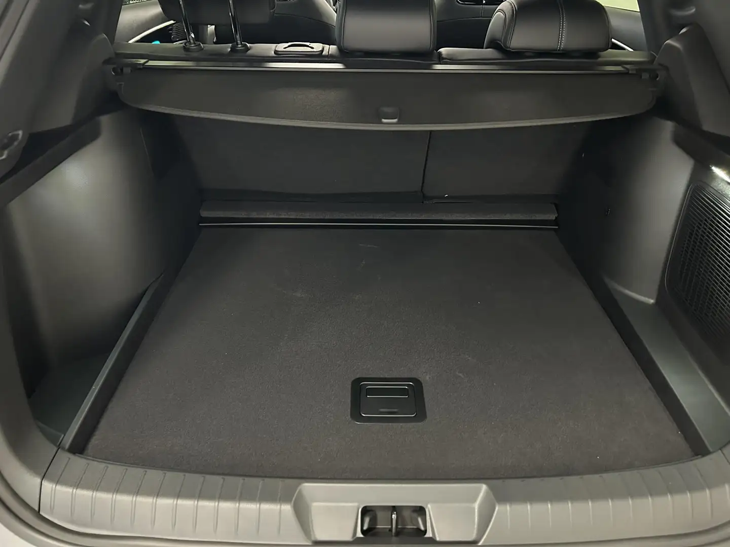2026 BYD Seal U, 1 km, Niederlande — Foto 9 z 12