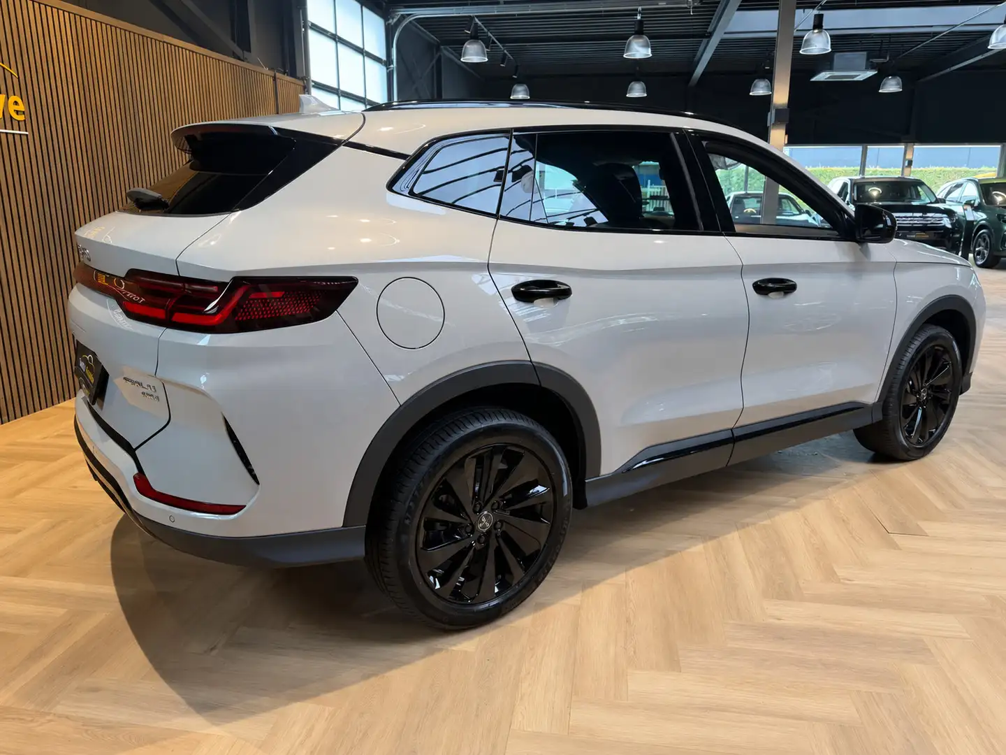 2026 BYD Seal U, schwarz, 1 km, Niederlande — Foto 3 z 12