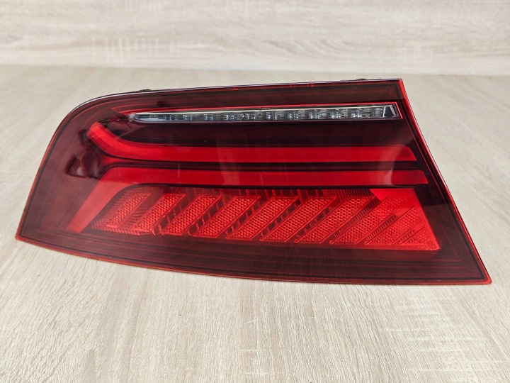 originál světlomet levý zadní LED Matrix Audi A7 C7 facelift 4g8945095h 30km Europa, Auf Lager in der EU — Foto 1