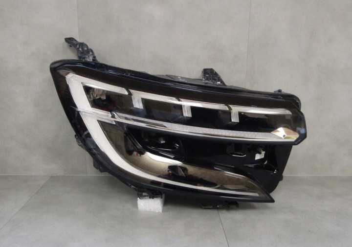 světlomet přední Renault Austral LED Matrix Vision 22-25 pravá 260109229r, Auf Lager in der EU — Foto 1