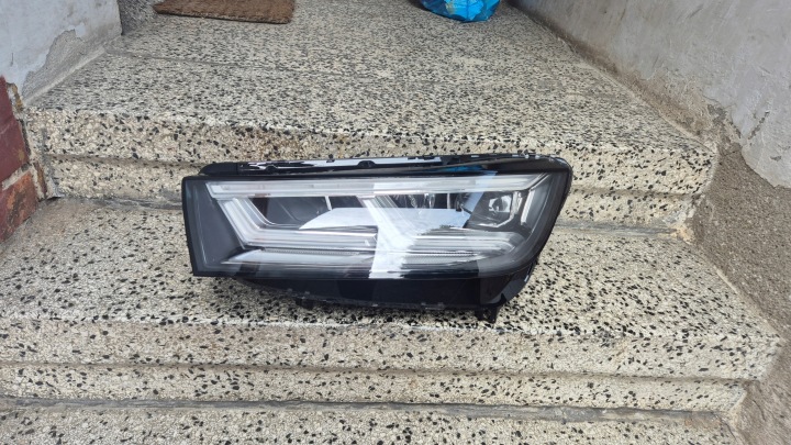 Audi Q5 80A Ful Led Matrix světlomet levá přední 80A941773, Auf Lager in der EU — Foto 1