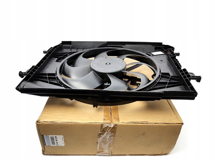 Renault OE 214818009R ventilátor chladiče, Auf Lager in der EU — Foto 1