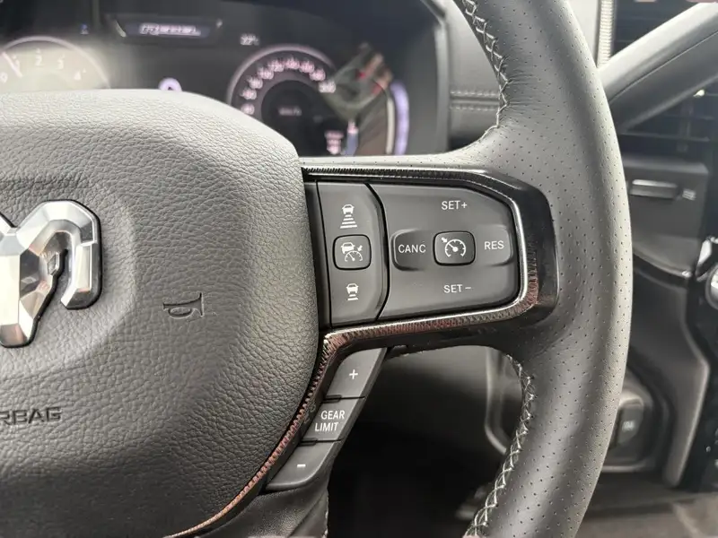 2027 RAM 2500 Power, weiß, 0 km, Import Kanada — Foto 10 z 12