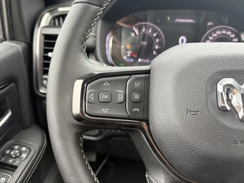 2027 RAM 2500 Power, weiß, 0 km, Import Kanada — Foto 9 z 12