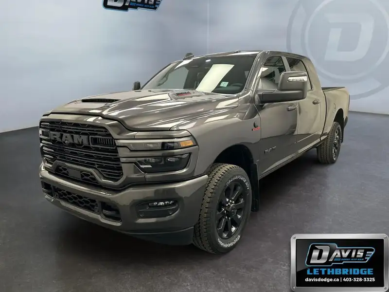 2027 RAM 2500 Laramie, grau, 0 km, Import Kanada — Foto 1